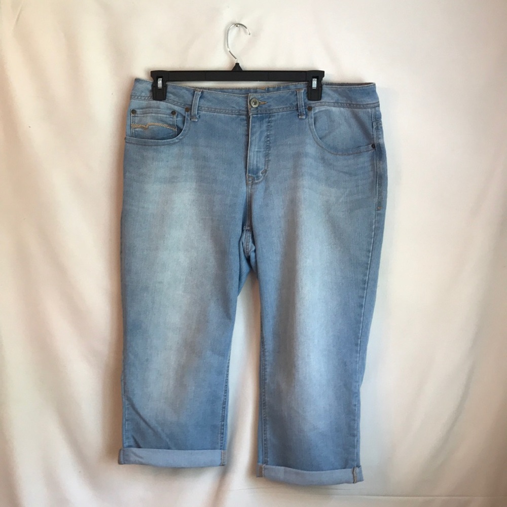 Faded Glory Plus Size Denim Capris, Size 16